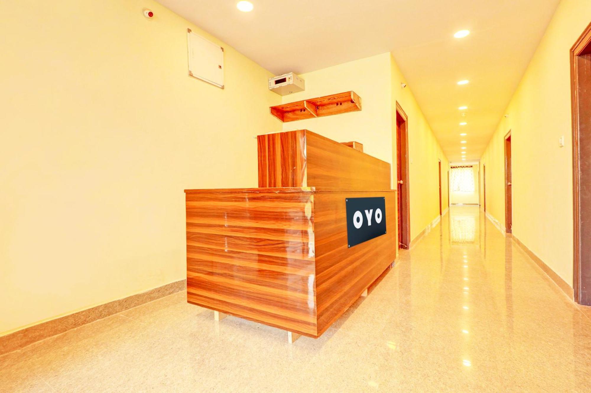 Hotel O R Square Hyderabad Exterior photo