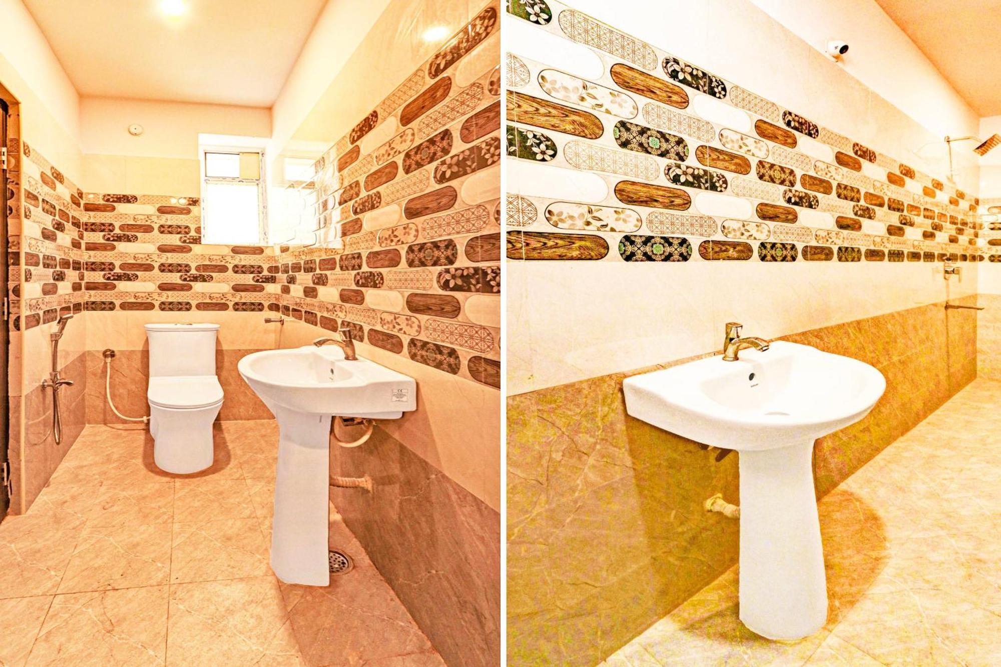 Hotel O R Square Hyderabad Exterior photo